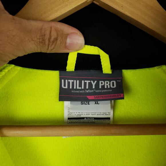 Utility Pro Women's UHV668 Hi-Vis Full-Zip Soft Shell Jacket Sz XL Yellow Black - Picture 6 of 15